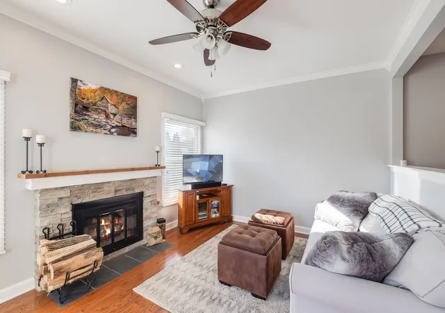 Photo 4 of Single family home for sale at 844 Voyager Dr, Bartlett, IL 60103 | MLS# 12771831 | Listing updated on 2026-10-21