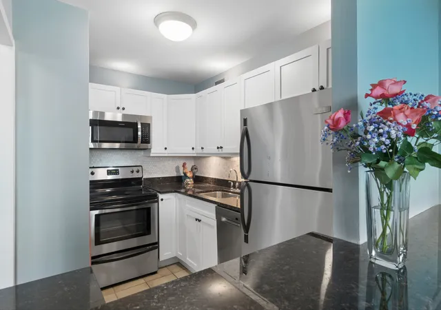 Photo 3 of Townhouse for sale at 4250 N Marine Dr #705, Chicago, IL 60613 | MLS# 12771850 | Listing updated on 2026-10-06