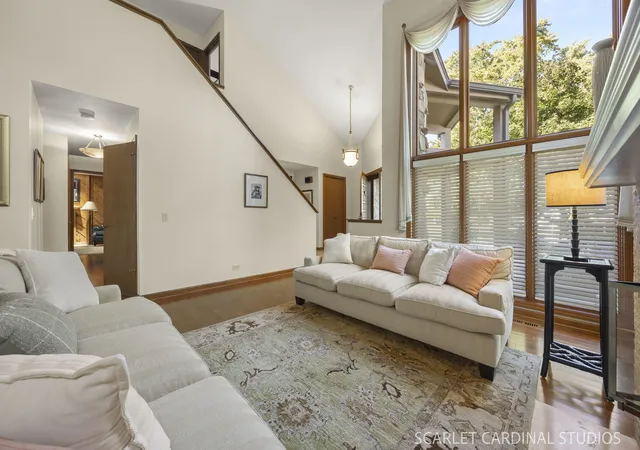 Photo 4 of Single family home for sale at 1750 Hickory Ln, Wheaton, IL 60187 | MLS# 12771892 | Listing updated on 2026-10-22