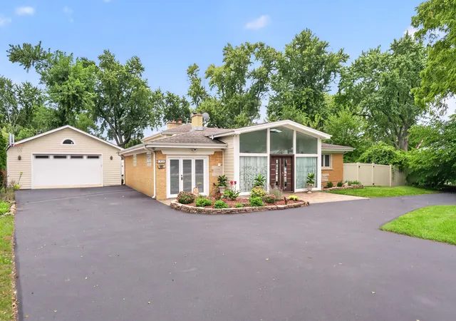 Photo 1 of Single family home for sale at 17w041 Deerpath Rd, Bensenville, IL 60106 | MLS# 12771917 | Listing updated on 2026-10-06