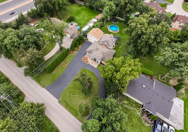 Photo 3 of Single family home for sale at 17w041 Deerpath Rd, Bensenville, IL 60106 | MLS# 12771917 | Listing updated on 2026-10-06