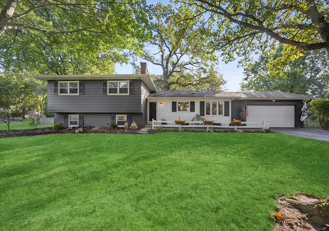 Photo 1 of Single family home for sale at 8s263 College Rd, Naperville, IL 60540 | MLS# 12771925 | Listing updated on 2026-10-08