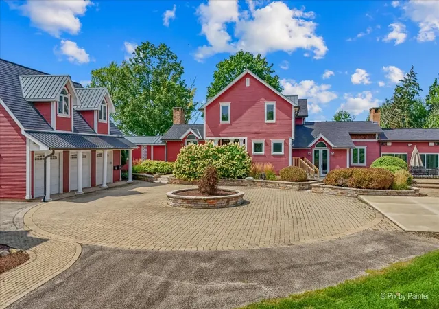 Single family home for sale at 202 N Queen Anne Rd, Woodstock, IL 60098 | MLS# 12771927