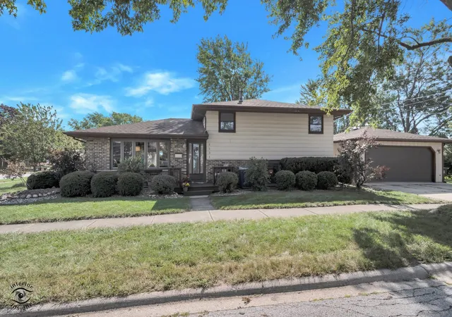 Photo 1 of Single family home for sale at 7531 170th Street, Tinley Park, IL 60477 | MLS# 12771955 | Listing updated on 2026-10-04
