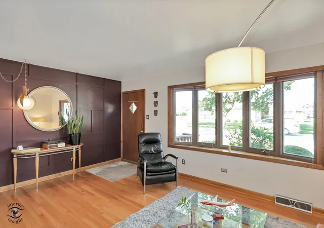 Photo 3 of Single family home for sale at 7531 170th Street, Tinley Park, IL 60477 | MLS# 12771955 | Listing updated on 2026-10-04