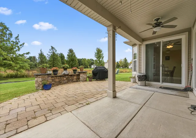 Photo 3 of Single family home for sale at 609 Tuscan View, Elgin, IL 60124 | MLS# 12771988 | Listing updated on 2026-10-05