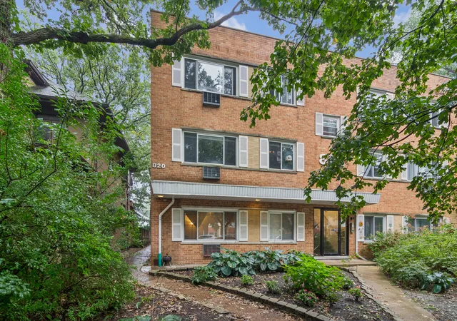 Condo for sale at 820 Seward St #2F, Evanston, IL 60202 | MLS# 12772003