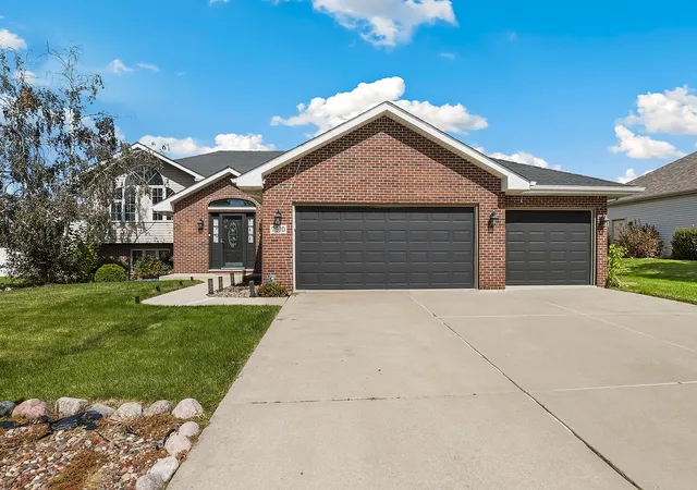 Photo 1 of Single family home for sale at 7910 W 92nd Avenue, Crown Point, IN 46307 | MLS# 12772005 | Listing updated on 2026-10-02