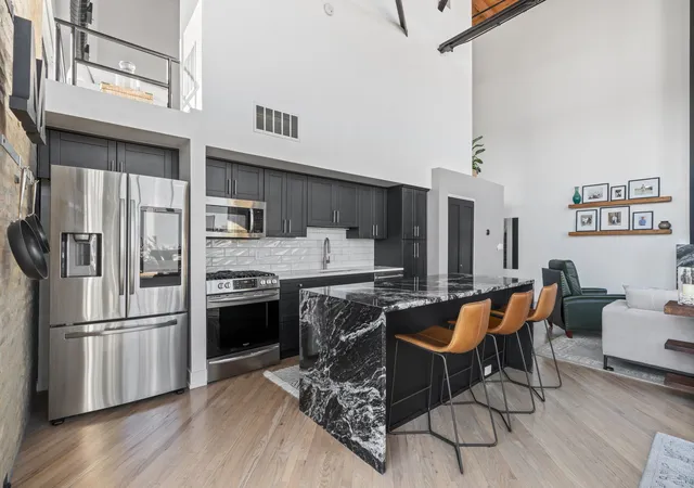 Photo 4 of Condo for sale at 2614 N Clybourn Ave #401, Chicago, IL 60614 | MLS# 12772007 | Listing updated on 2026-10-07