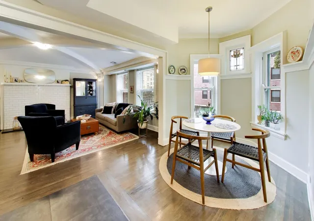 Photo 4 of Condo for sale at 955 W Carmen Ave #2B, Chicago, IL 60640 | MLS# 12772018 | Listing updated on 2026-10-08