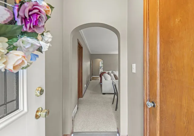 Photo 2 of Single family home for sale at 1207 Oregon St, Joliet, IL 60435 | MLS# 12772027 | Listing updated on 2026-10-07