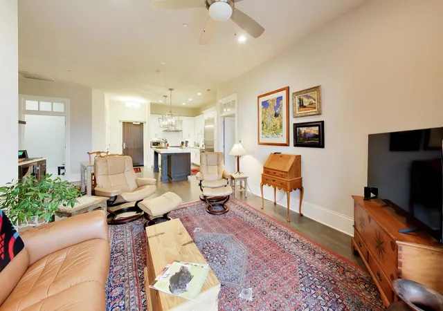 Photo 3 of Condo for sale at 105 S Cottage Hl Ave #304, Elmhurst, IL 60126 | MLS# 12772068 | Listing updated on 2026-10-06