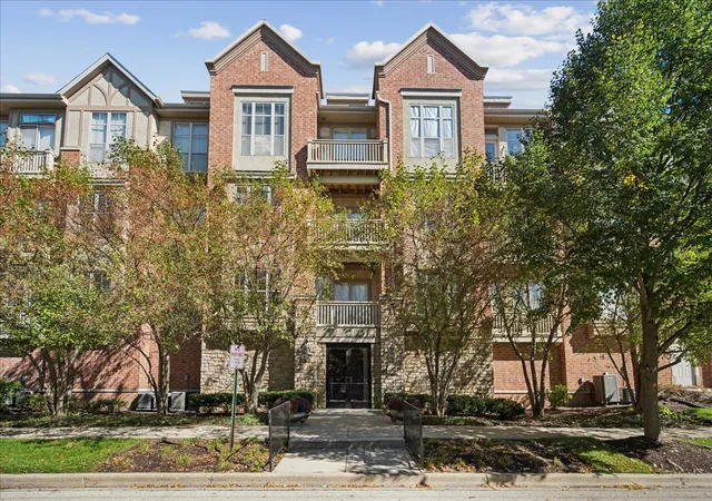 Photo 1 of Condo for sale at 1781 Tudor Ln #204, Northbrook, IL 60062 | MLS# 12772072 | Listing updated on 2026-10-05