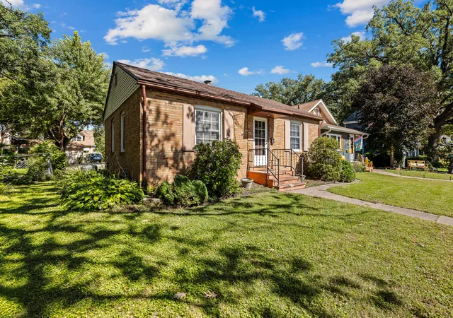 Photo 1 of Single family home for sale at 2523 23rd Avenue, Rock Island, IL 61201 | MLS# 12772121 | Listing updated on 2026-10-03