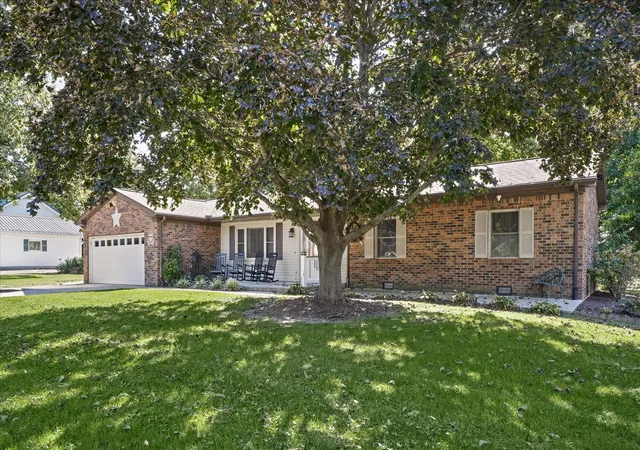 Photo 4 of Single family home for sale at 206 Cherokee Dr, Georgetown, IL 61846 | MLS# 12772125 | Listing updated on 2026-10-07