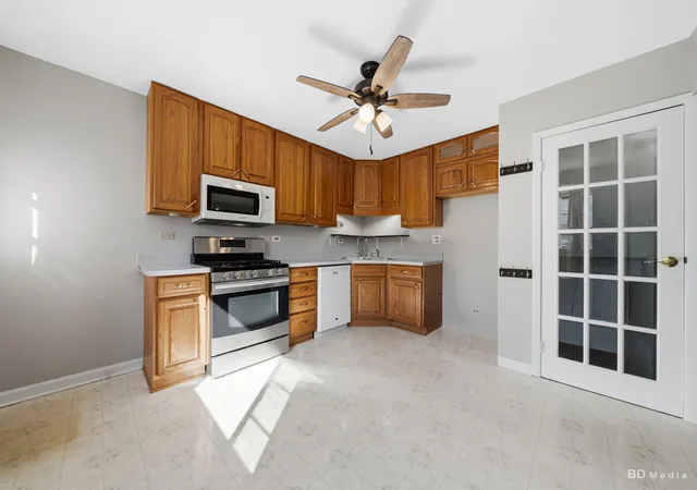 Photo 4 of Single family home for sale at 754 S York St, Elmhurst, IL 60126 | MLS# 12772153 | Listing updated on 2026-10-06