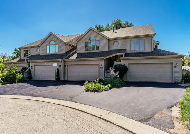 Listing Photo 2 - Condo for sale in building located at 5111 Wild Strawberry Path, Loves Park, IL 61111 - Unit #5111