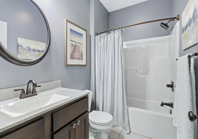 Photo 4 of Single family home for sale at 5659 Idaho Dr, Bettendorf, IA 52722 | MLS# 12772227 | Listing updated on 2026-10-10