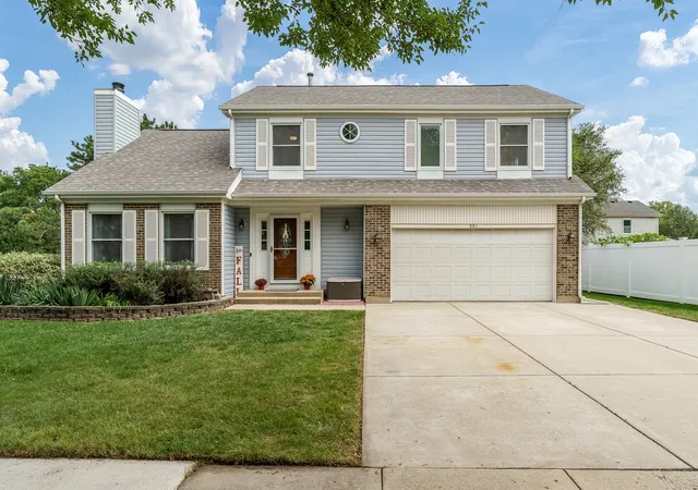 Photo 1 of Single family home for sale at 881 Willowbrook Dr, Wheeling, IL 60090 | MLS# 12772236 | Listing updated on 2026-10-06