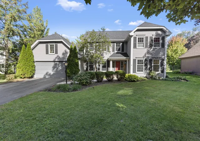 Photo 1 of Single family home for sale at 4988 Solitude Dr, Rockford, IL 61114 | MLS# 12772246 | Listing updated on 2026-10-06