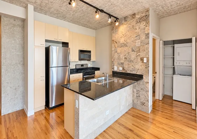 Photo 4 of Condo for sale at 1845 S Michigan Ave #1208, Chicago, IL 60616 | MLS# 12772252 | Listing updated on 2026-10-06