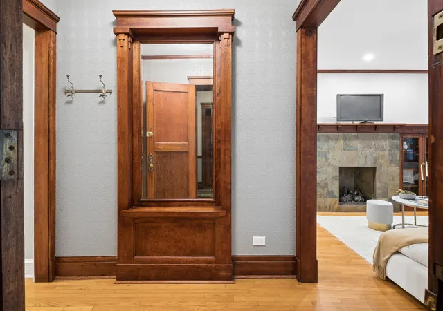 Photo 4 of Condo for sale at 3043 W Logan Blvd #1W, Chicago, IL 60647 | MLS# 12772259 | Listing updated on 2026-10-20