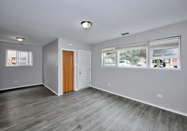 Listing Photo 4 - Condo for sale in building located at 824 S 13th Ave, Maywood, IL 60153