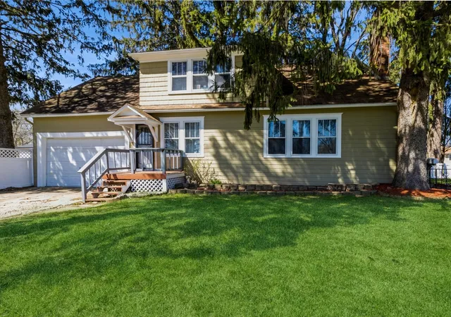 Photo 3 of Single family home for sale at 1503 Carmel Blvd, Zion, IL 60099 | MLS# 12772326 | Listing updated on 2026-10-29