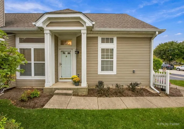Photo 4 of Single family home for sale at 7321 Clem Dr, Gurnee, IL 60031 | MLS# 12772365 | Listing updated on 2026-10-20