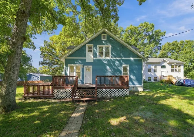 Photo 2 of Single family home for sale at 4823 S Little Dr, Mc Henry, IL 60051 | MLS# 12772369 | Listing updated on 2026-10-08