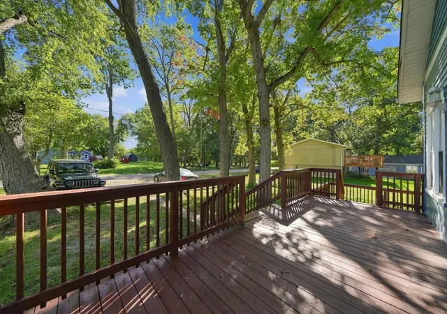 Photo 4 of Single family home for sale at 4823 S Little Dr, Mc Henry, IL 60051 | MLS# 12772369 | Listing updated on 2026-10-08