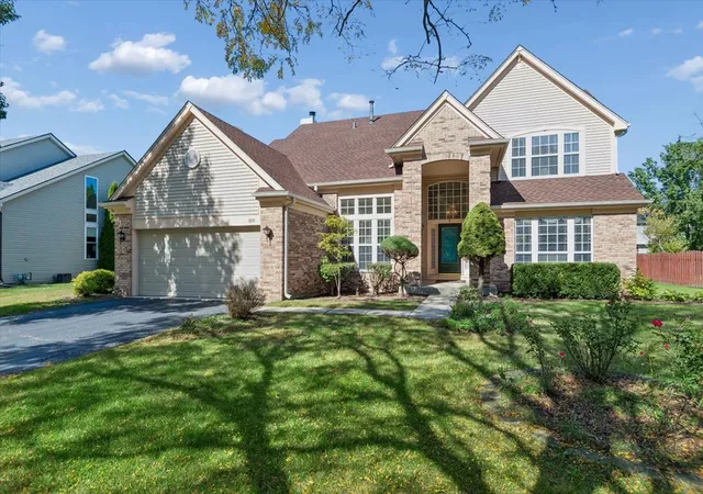 Photo 1 of Single family home for sale at 925 Brompton Cir, Bolingbrook, IL 60440 | MLS# 12772381 | Listing updated on 2026-10-07