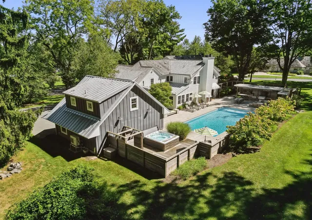 Photo 1 of Single family home for sale at 1 Delaware Rd, Florham Park, NJ 07960 | MLS# 12772400 | Listing updated on 2026-10-01