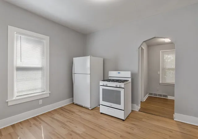 Photo 4 of Single family home for sale at 417 37th Street, Moline, IL 61265 | MLS# 12772425 | Listing updated on 2026-10-02
