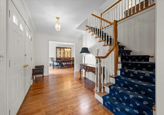 Photo 3 of Single family home for sale at 70 W Sandpiper Ln, Lake Forest, IL 60045 | MLS# 12772437 | Listing updated on 2026-10-06