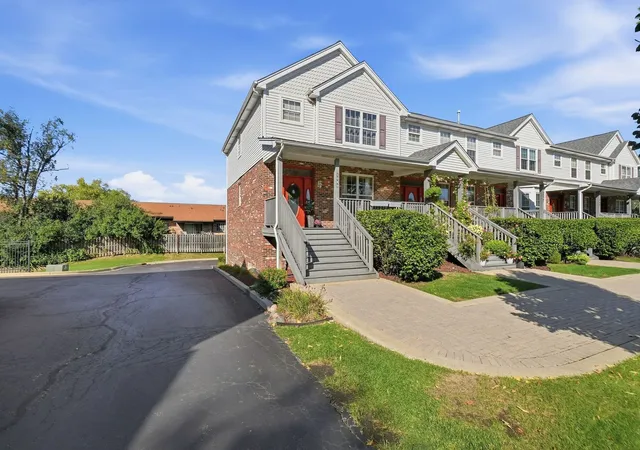 Photo 2 of Townhouse for sale at (Undisclosed), Lombard, IL 60148 | MLS# 12772440 | Listing updated on 2026-10-07