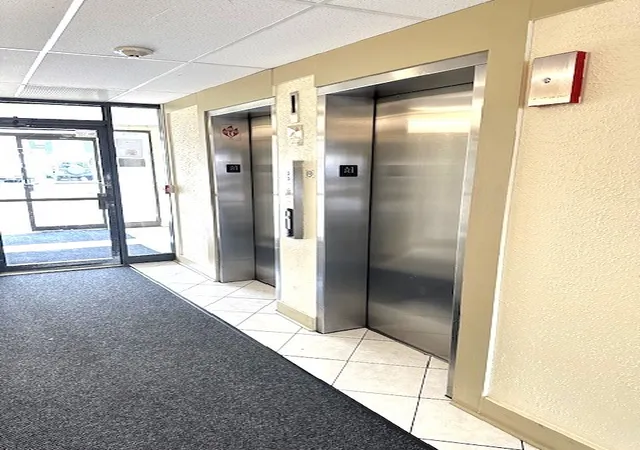 Listing Photo 4 - Condo for sale in building located at 9128 W Ter Dr, Niles, IL 60714 - Unit #4F