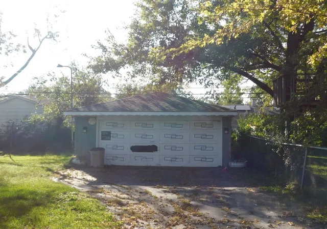 Photo 3 of Single family home for sale at 19020 Baker Ave, Country Club Hills, IL 60478 | MLS# 12772467 | Listing updated on 2026-10-03
