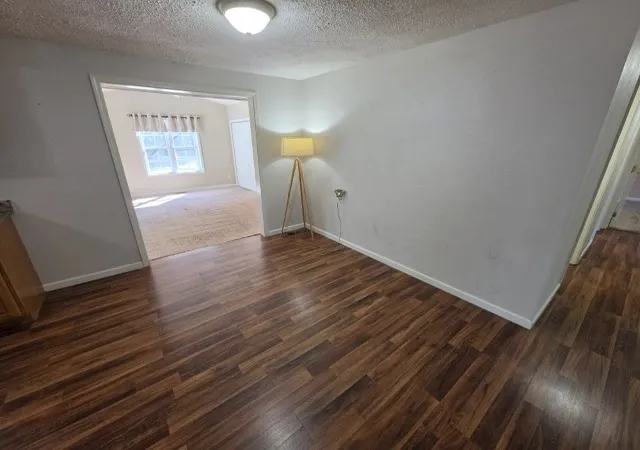 Photo 3 of Single family home for sale at 620 Pear St, Mt Vernon, IL 62864 | MLS# 12772469 | Listing updated on 2026-10-05