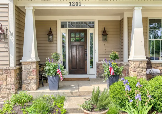 Photo 3 of Single family home for sale at 1261 Independence Ave, Elburn, IL 60119 | MLS# 12772473 | Listing updated on 2026-10-07