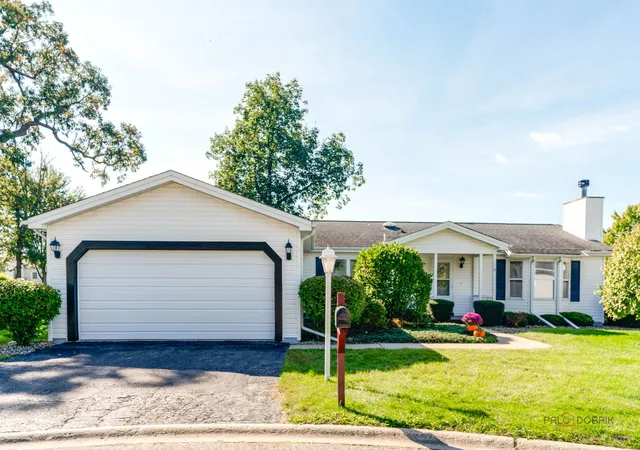Single family home for sale at 2724 Bluegrass Ct, Grayslake, IL 60030 | MLS# 12772502