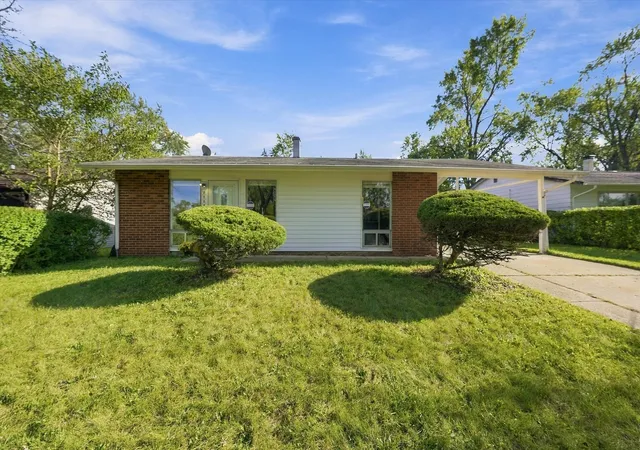 Photo 2 of Single family home for sale at 2112 219th Street, Sauk Village, IL 60411 | MLS# 12772504 | Listing updated on 2026-10-07