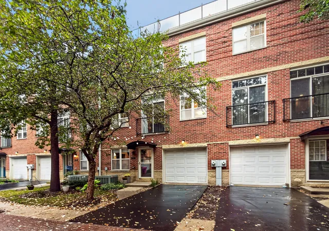 Photo 1 of Townhouse for sale at 3253 N Bay Ct, Chicago, IL 60618 | MLS# 12772554 | Listing updated on 2026-10-06