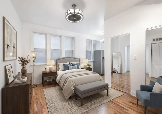 Photo 2 of Condo for sale at 6812 N Wayne Ave #1D, Chicago, IL 60626 | MLS# 12772570 | Listing updated on 2026-10-07
