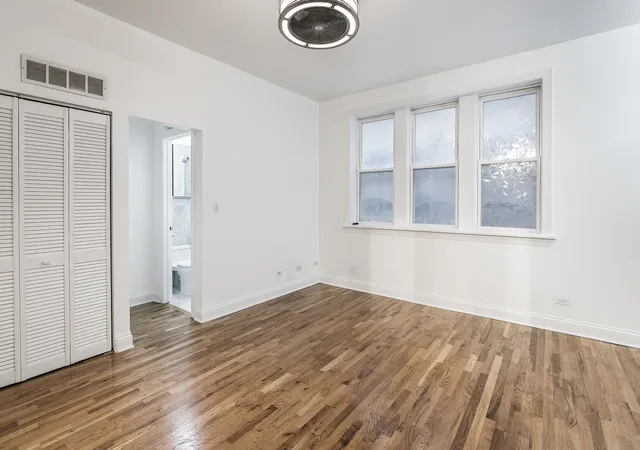 Photo 3 of Condo for sale at 6812 N Wayne Ave #1D, Chicago, IL 60626 | MLS# 12772570 | Listing updated on 2026-10-07