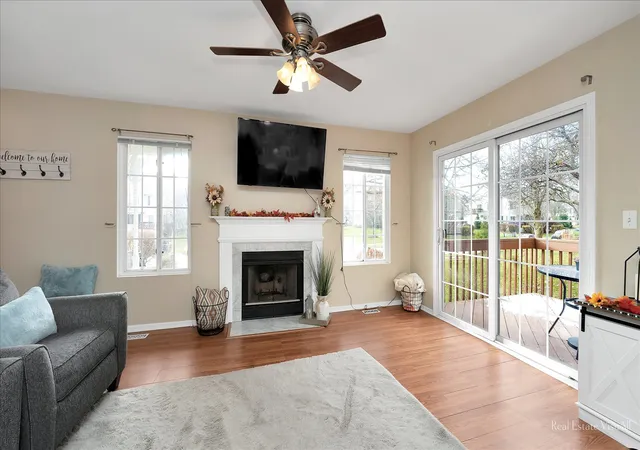 Photo 4 of Townhouse for sale at 1312 Sandhurst Ln #1312, South Elgin, IL 60177 | MLS# 12772583 | Listing updated on 2026-10-07