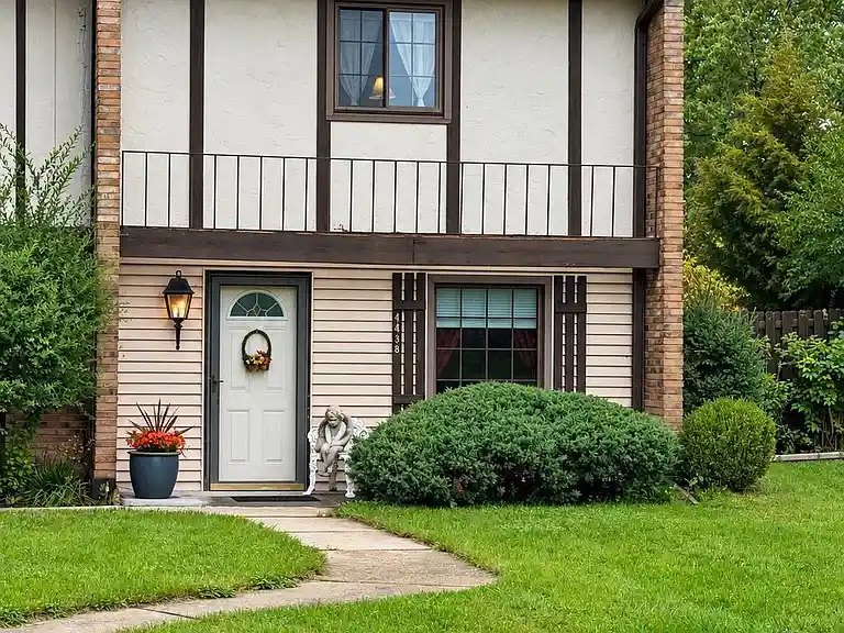 Listing Photo 1 - Condo for sale in 4438 Pepper Dr located at 4438 Pepper Dr, Rockford, IL 61114 - Unit 4438 Pepper Dr