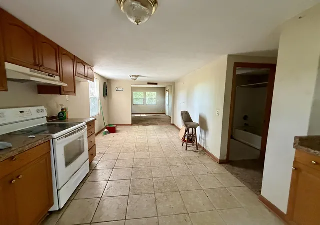 Photo 3 of Single family home for sale at 9728 Smythe Ave, Machesney Park, IL 61115 | MLS# 12772622 | Listing updated on 2026-10-07