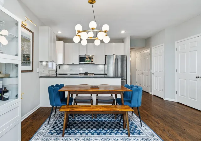 Listing Photo 5 - Condo for sale in building located at 3111 N Seminary Ave, Chicago, IL 60657 - Unit #3N