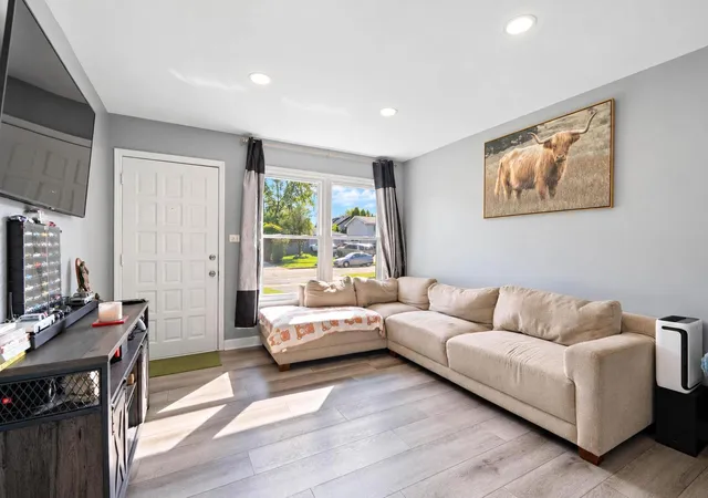Photo 3 of Single family home for sale at 7018 Plumtree Ln, Hanover Park, IL 60133 | MLS# 12772656 | Listing updated on 2026-10-07